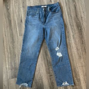 Women’s Levi’s jeans
